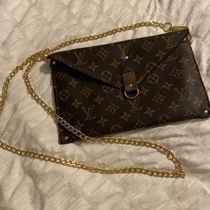 Vintage Louis Vuitton Crossbody bag